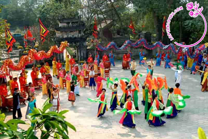 Nghị luận về "ý nghĩa việc giữ gìn lễ hội trong đời sống tinh thần của người Việt Nam"