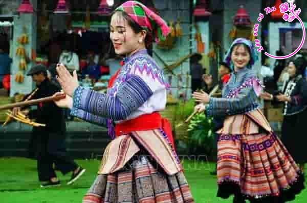 Đề xuất những giải pháp phù hợp để gìn giữ các giá trị văn hóa truyền thống tốt đẹp của dân tộc